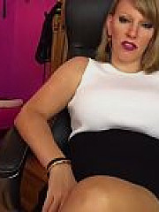 Pantyhose porn site TV Nylons